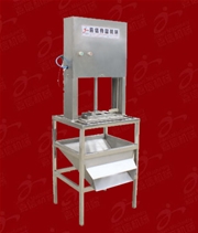 魚（yú）豆腐成型機